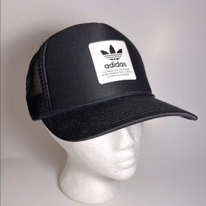 adidas Originals Dispatch Trucker 5-Panel Mesh-Back Adjustable SnapBack. NWOT
